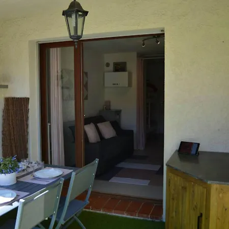 Апартаменты D'une Chambre A A 300 M De La Plage Avec Piscine Partagee Et Wifi Бандоль